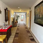 Goldener Adler Bed & Breakfast 3*