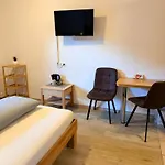 Goldener Adler Bed & Breakfast 3*