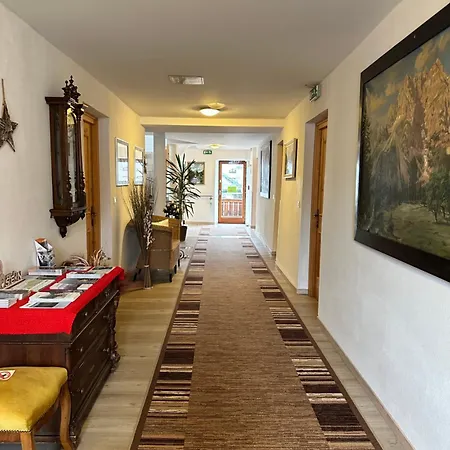 Goldener Adler Bed & Breakfast *