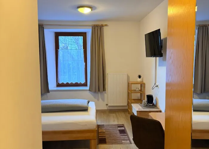 Goldener Adler Couette-café 3*