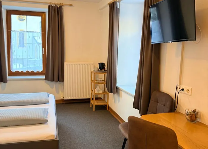 Goldener Adler Bed & Breakfast 3*